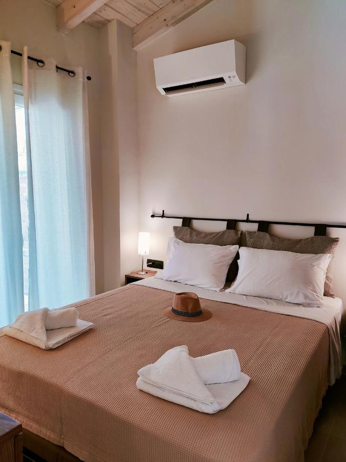 The Old Stables Apartment Vatos Ngoại thất bức ảnh